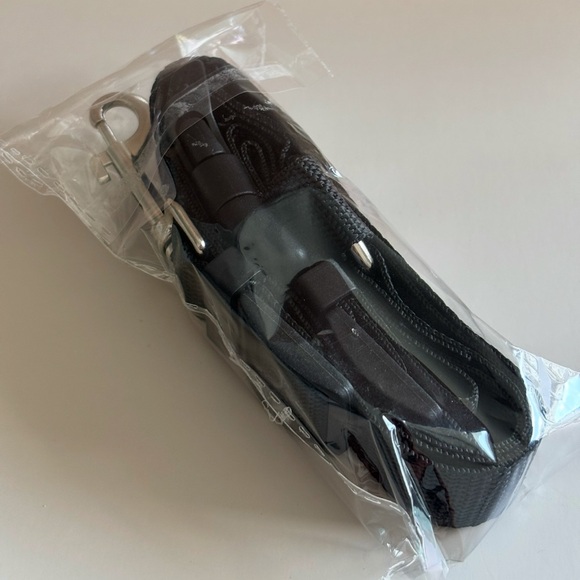 Black Rear Seat Retractable harnesses Pet Car Seat Belts - Picture 3 of 4